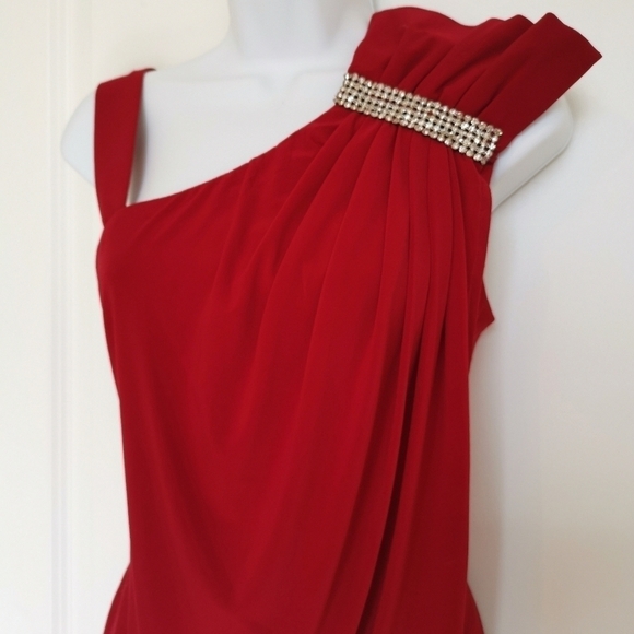 Host PICK NWT festive Cleo red dress crystal  size 6 - Picture 3 of 13